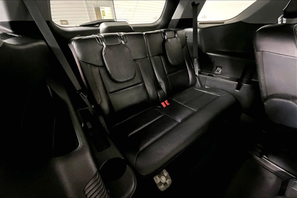 Used 2021 Ford Explorer Limited w/ Equipment Group 301A image 28