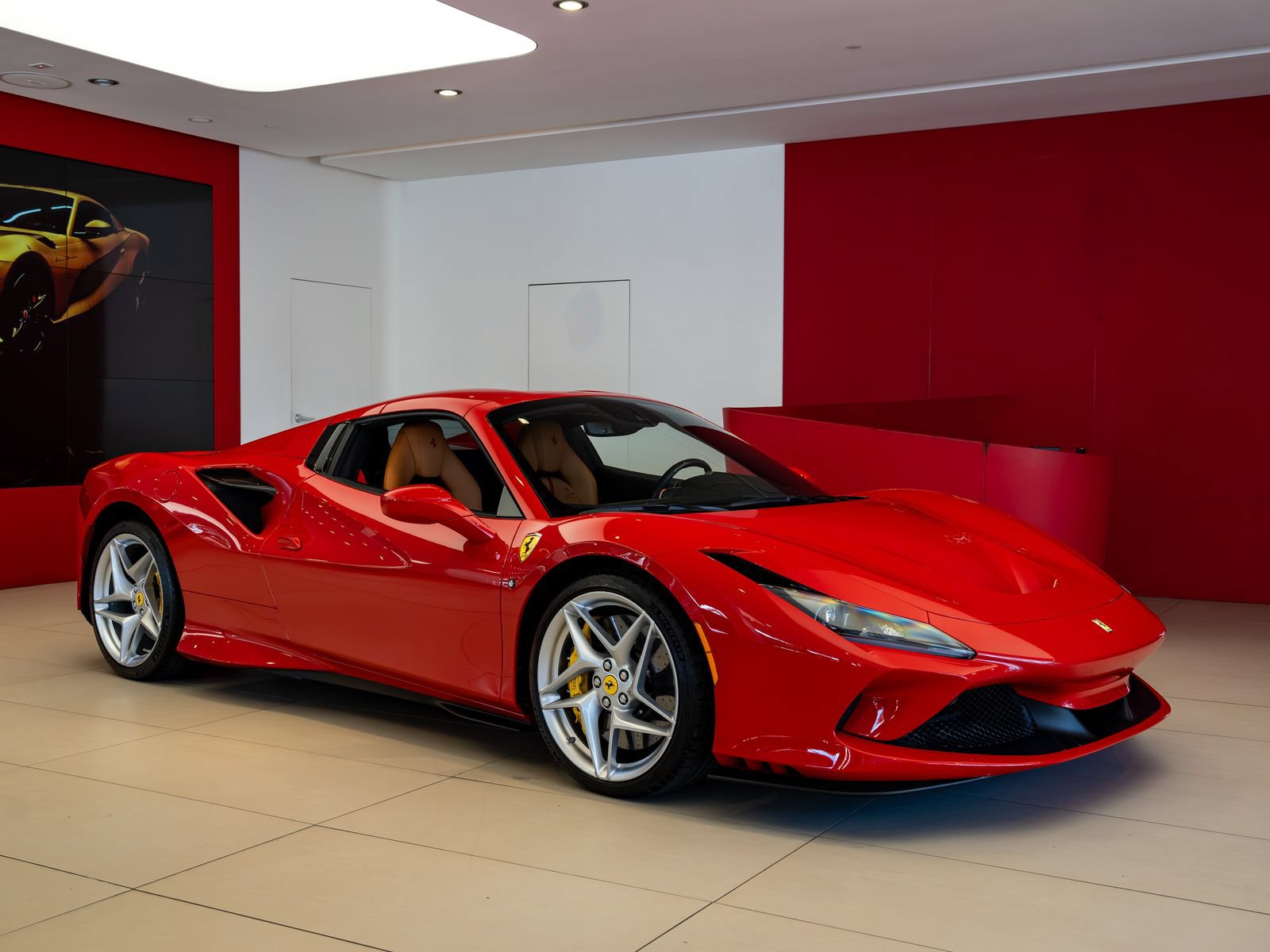 Certified 2021 Ferrari F8 Tributo RWD image 28