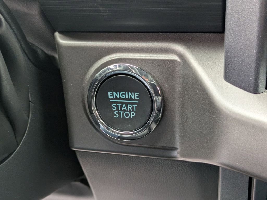 New 2024 Ford F150 XLT w/ Equipment Group 302A MID image 40