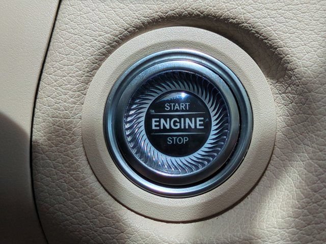 Used 2022 Mercedes-Benz GLC 300 image 25