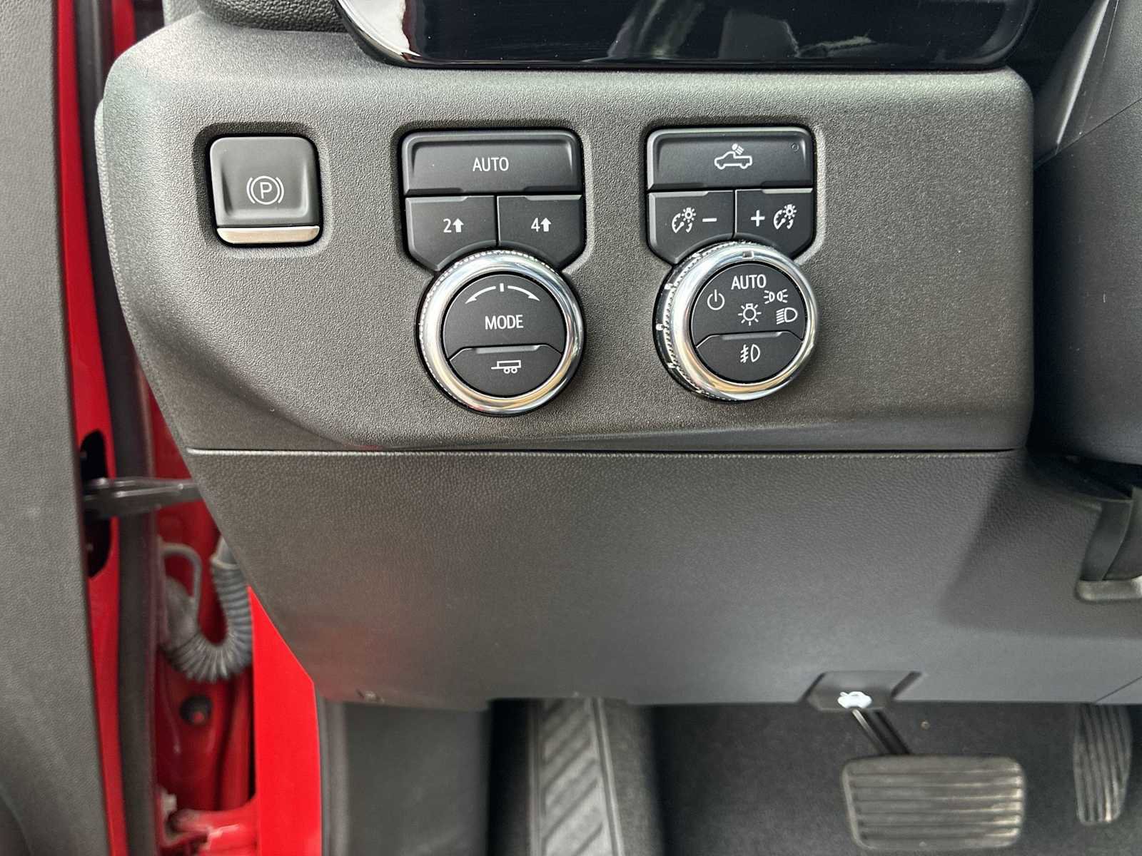 Certified 2022 GMC Sierra 1500 Elevation w/ LPO, Elevation Black Package image 18