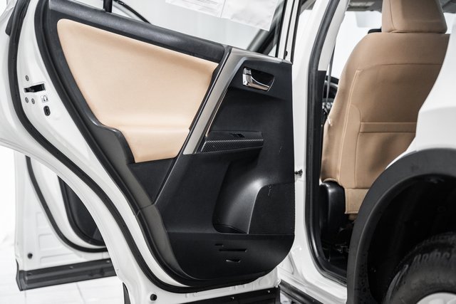 Used 2015 Toyota RAV4 XLE image 33