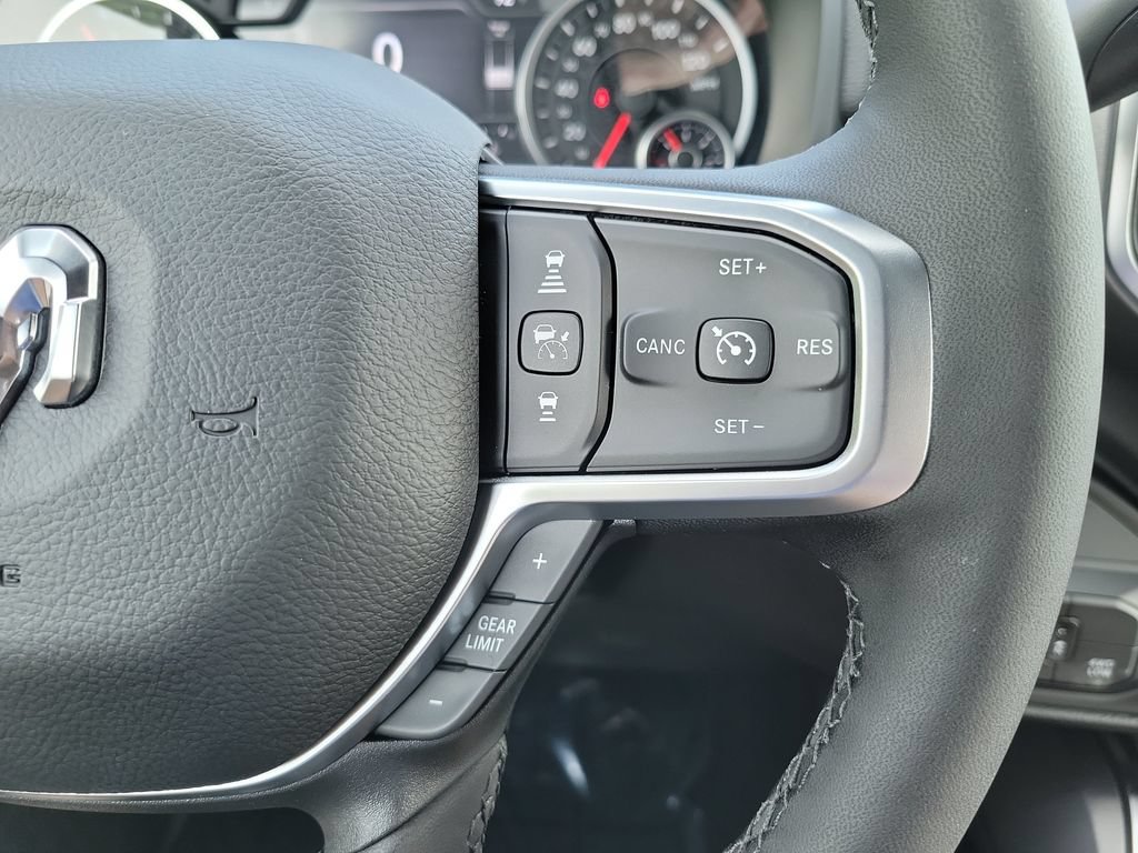New 2026 RAM 2500 Big Horn AWD/4WD image 15