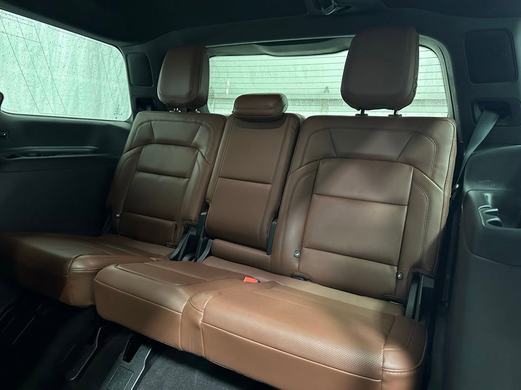 Used 2025 Lincoln Navigator Reserve image 56