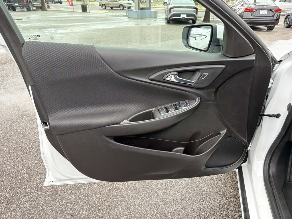 Used 2024 Chevrolet Malibu LT FWD image 19