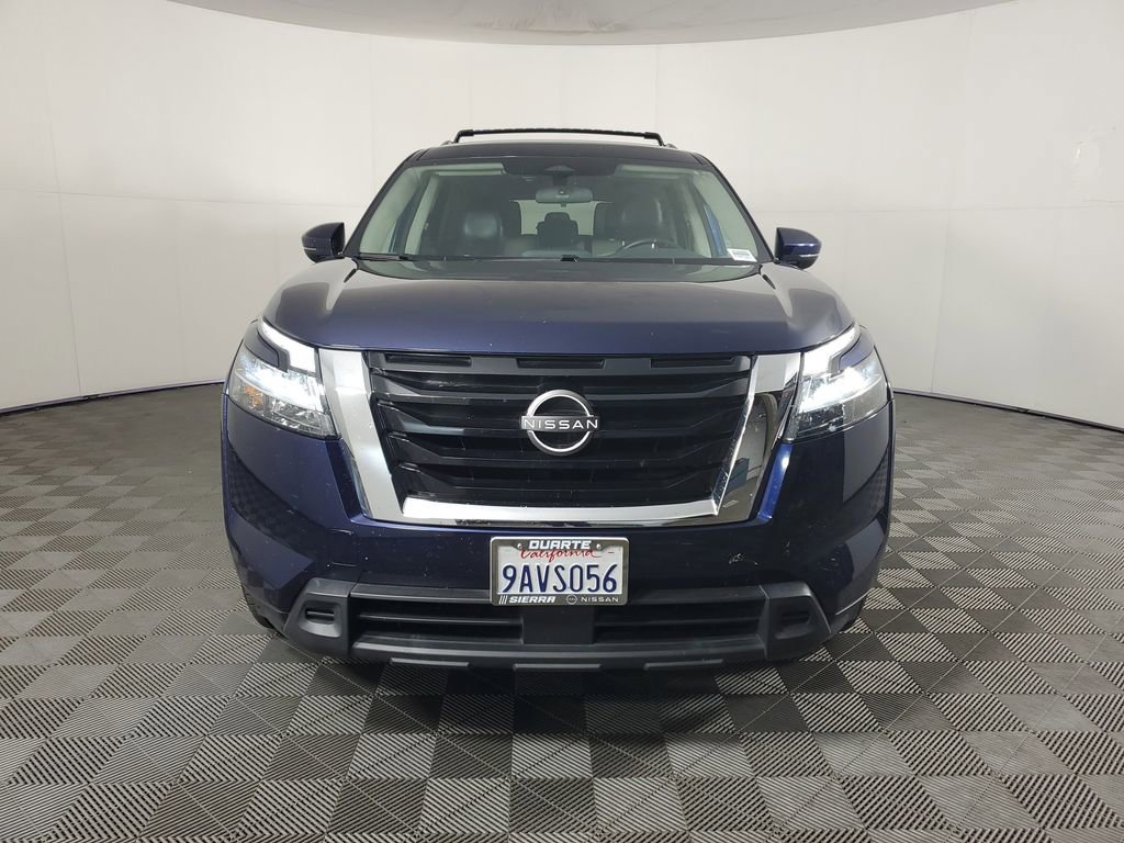 Used 2022 Nissan Pathfinder SV image 9