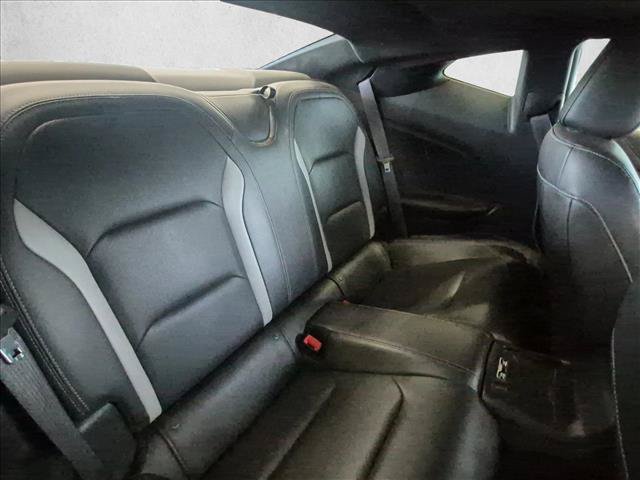 Used 2016 Chevrolet Camaro SS RWD image 19
