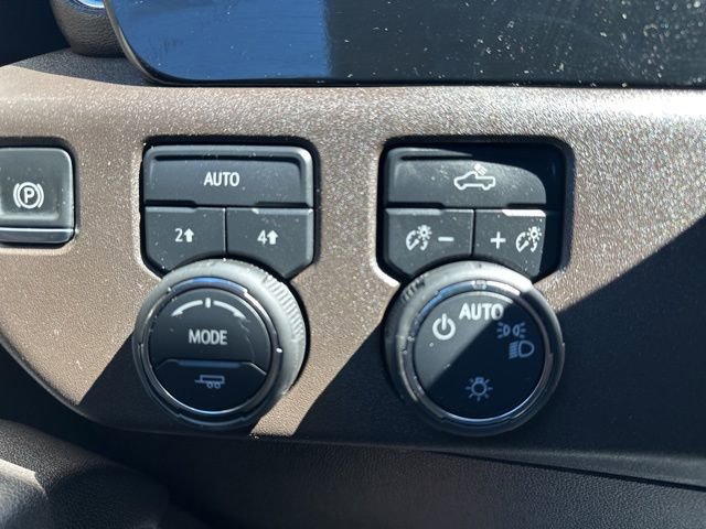 Used 2025 Chevrolet Silverado 1500 LT image 24