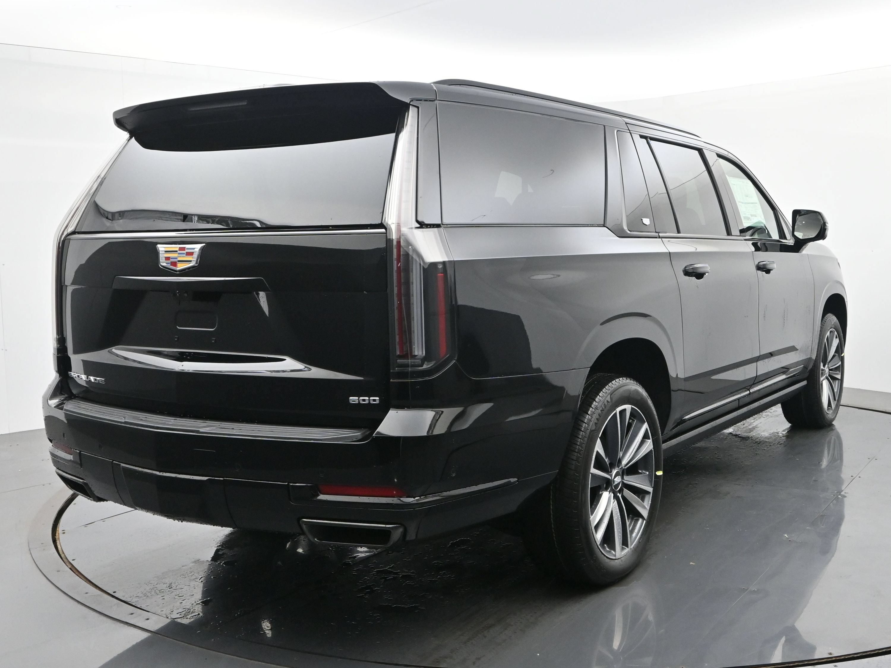 New 2026 Cadillac Escalade ESV Sport w/ Touring Package AWD/4WD image 5