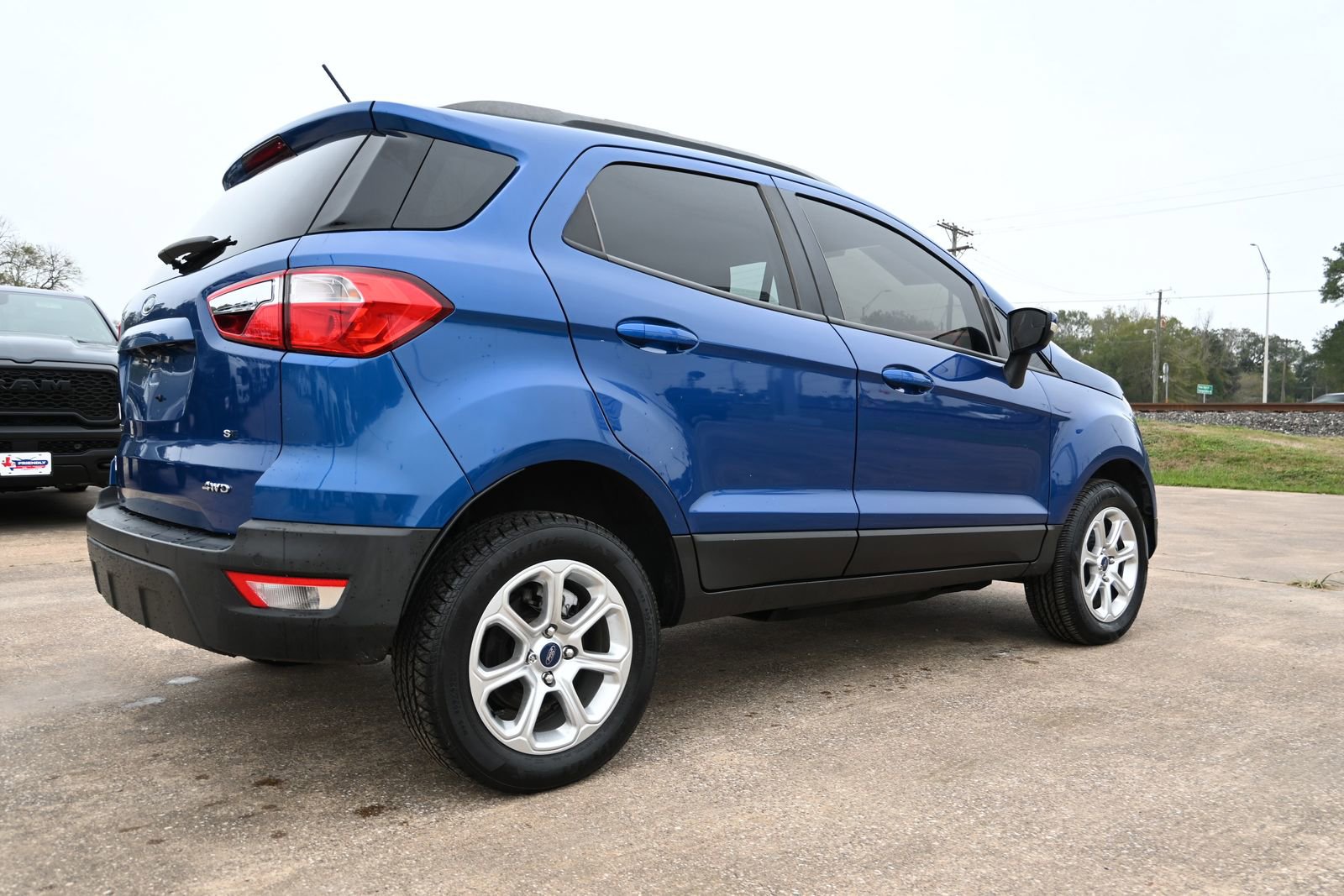Used 2019 Ford EcoSport SE image 3