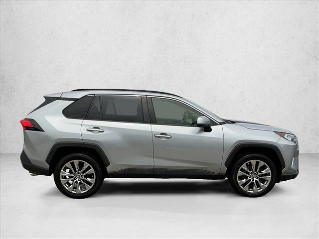 Used 2020 Toyota RAV4 Limited w/ Limited Grade Weather Package AWD/4WD image 4