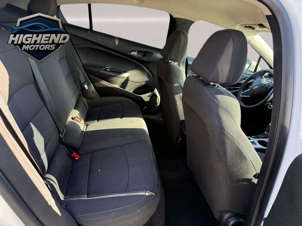 Used 2018 Chevrolet Cruze LS image 19