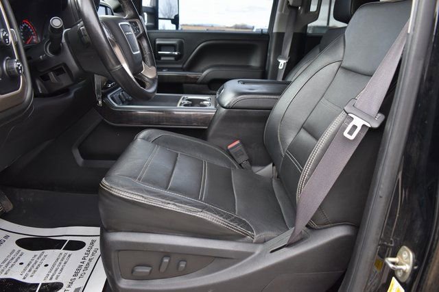Used 2016 GMC Sierra 2500 Denali w/ Duramax Plus Package image 16