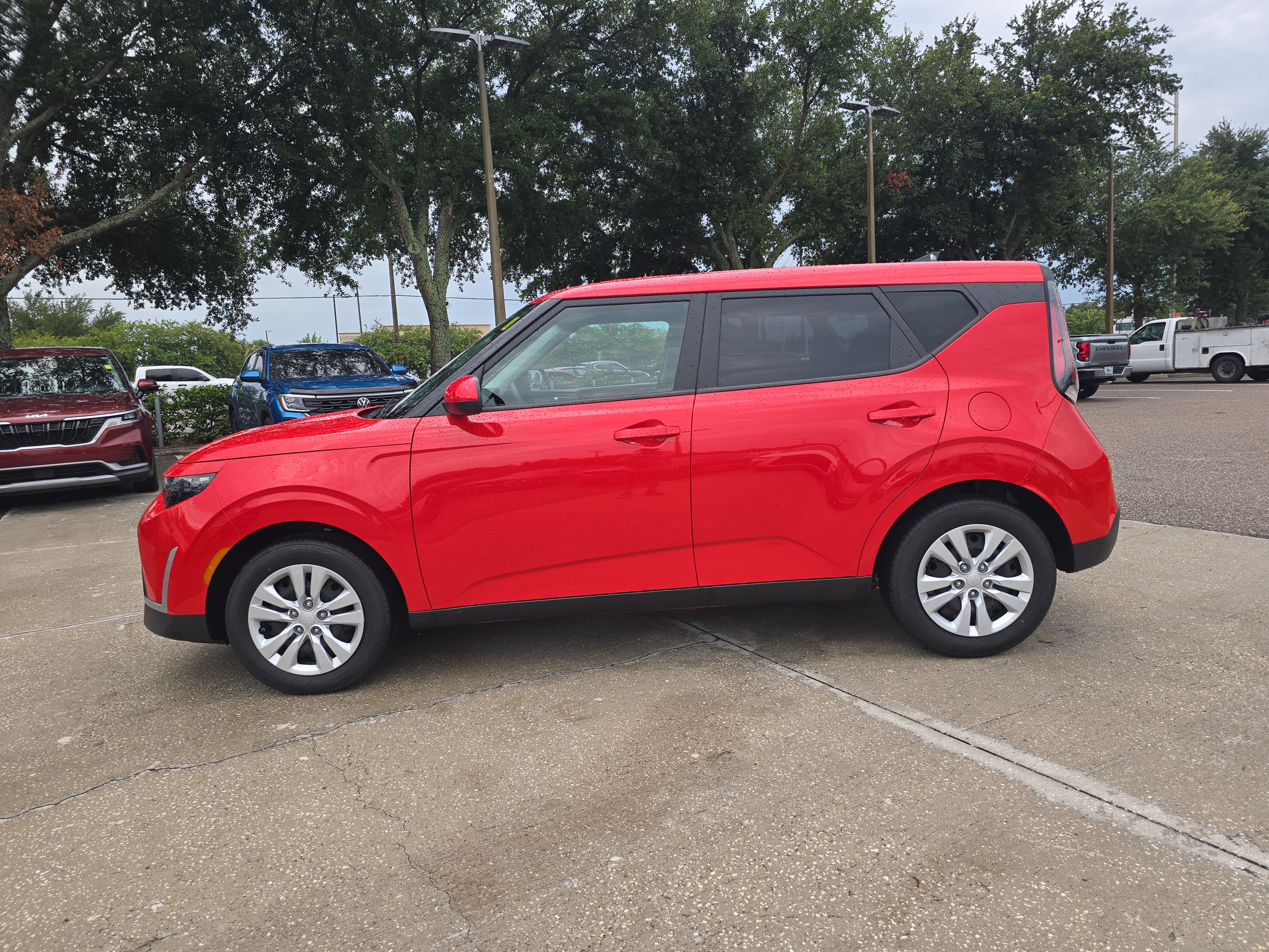Certified 2025 Kia Soul LX FWD image 5