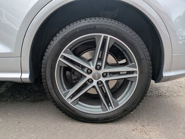 Used 2019 Audi SQ5 Premium Plus w/ Premium Plus Package AWD/4WD image 22