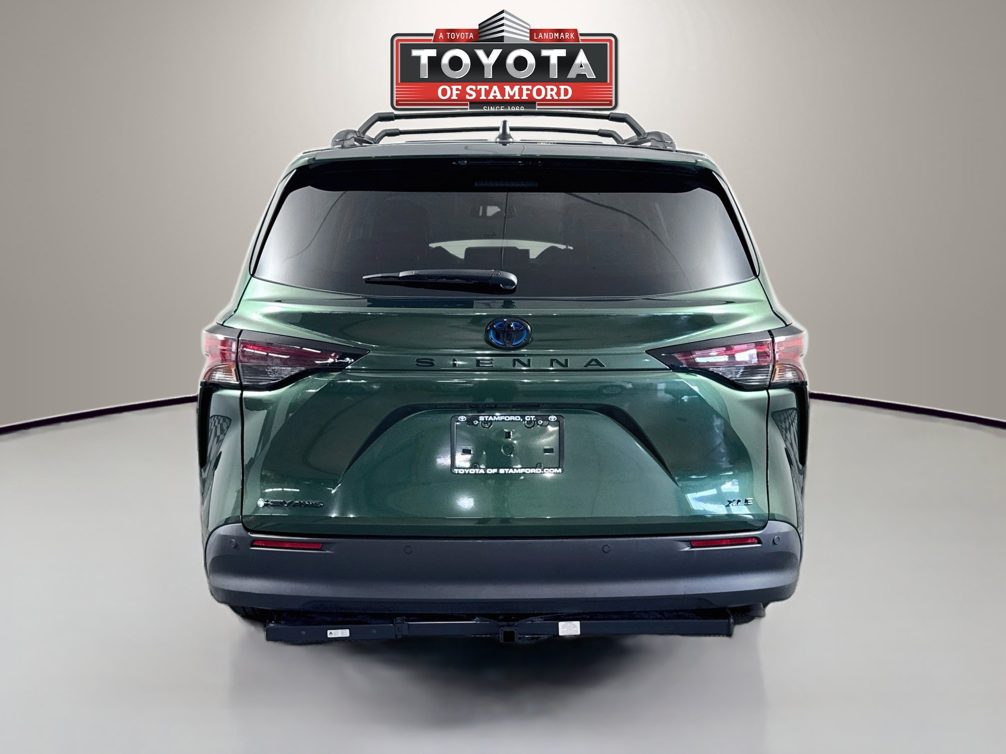 Certified 2025 Toyota Sienna XLE Woodland Edition AWD/4WD image 6