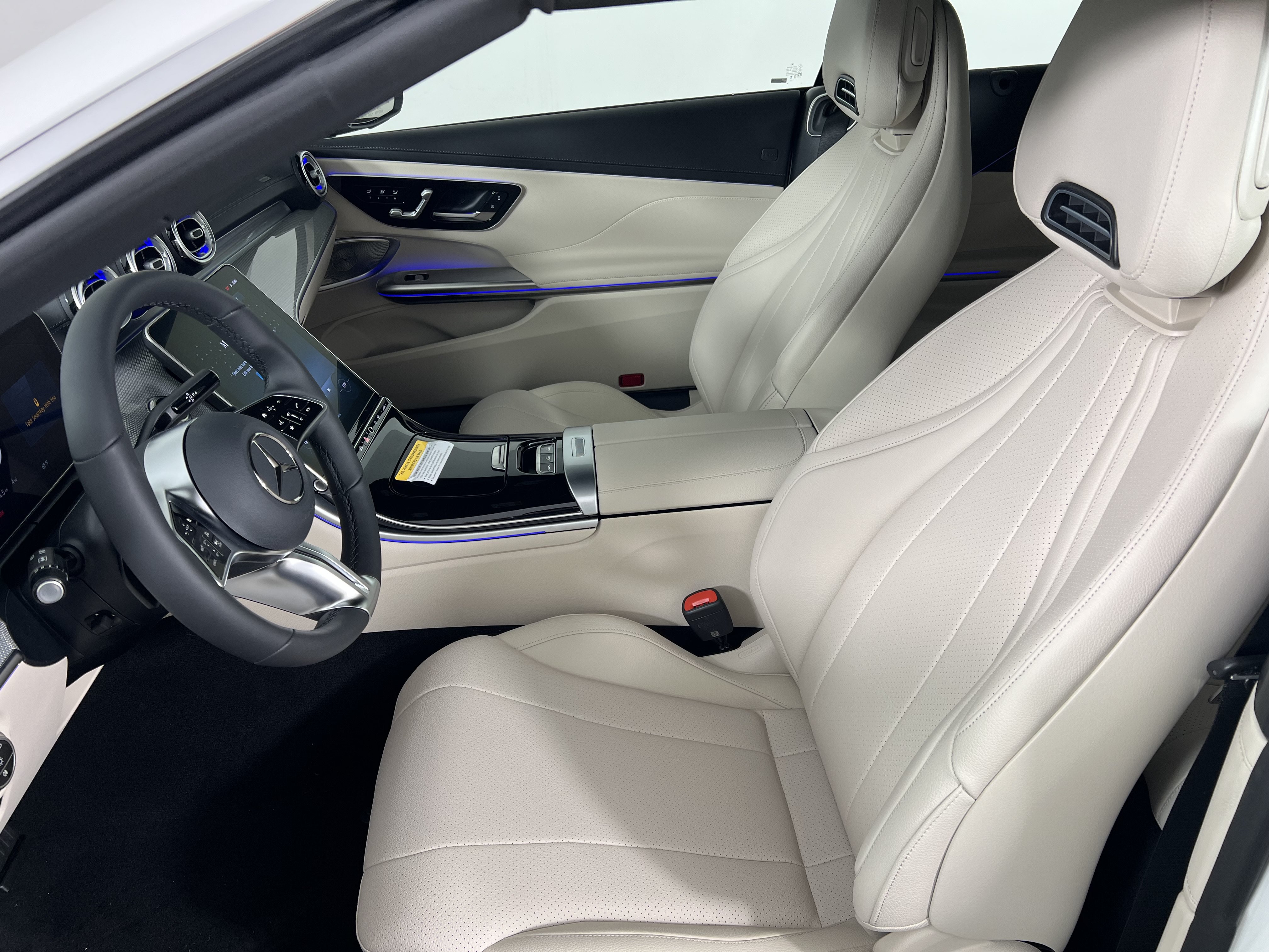 New 2027 Mercedes-Benz CLE 300 4MATIC Cabriolet image 17