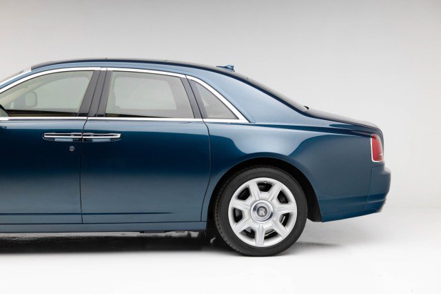 Used 2010 Rolls-Royce Ghost image 19