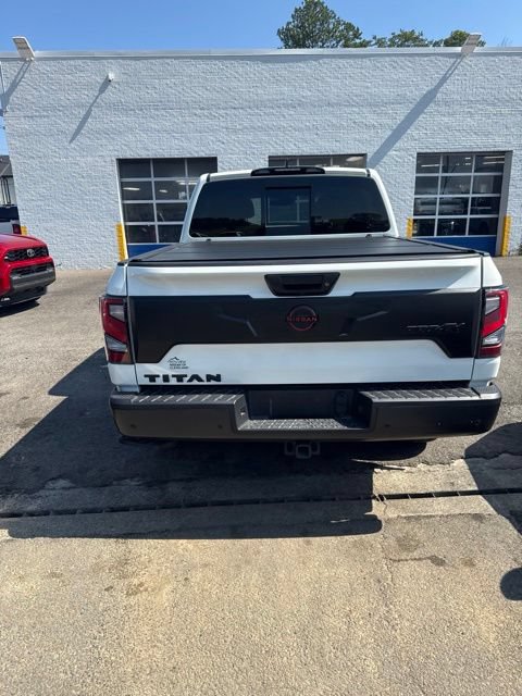 Used 2024 Nissan Titan PRO-4X w/ Pro-4x Convenience Package AWD/4WD image 10