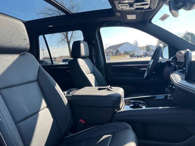 New 2026 Chevrolet Tahoe Premier w/ Sun And Tow Package image 24