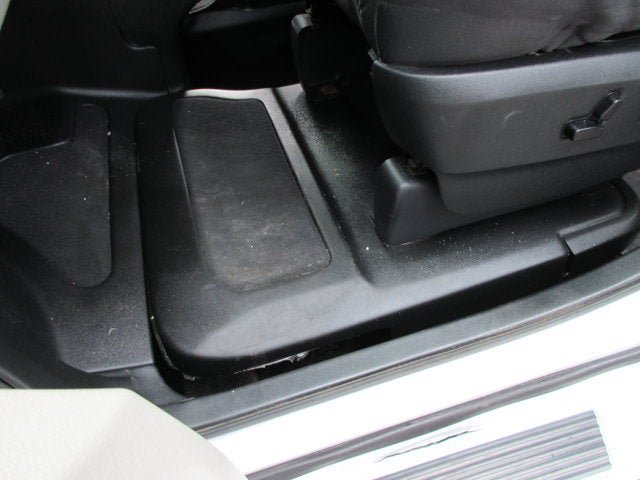 Used 2019 Dodge Grand Caravan SE FWD image 26