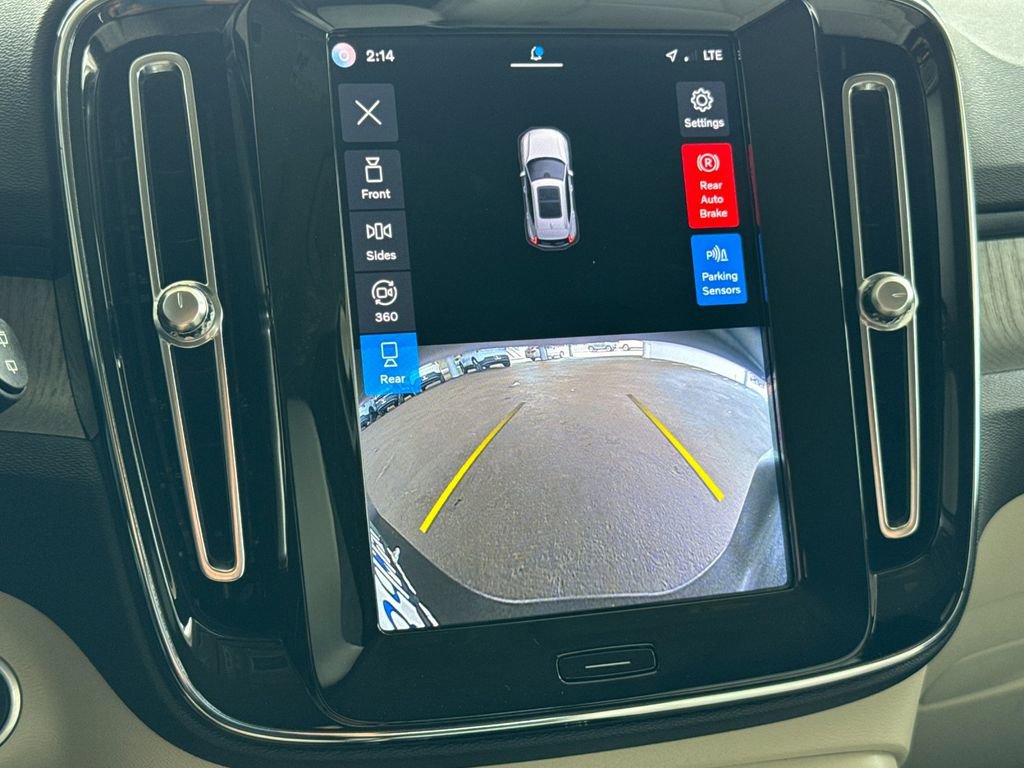 Certified 2023 Volvo XC40 B5 Ultimate image 19
