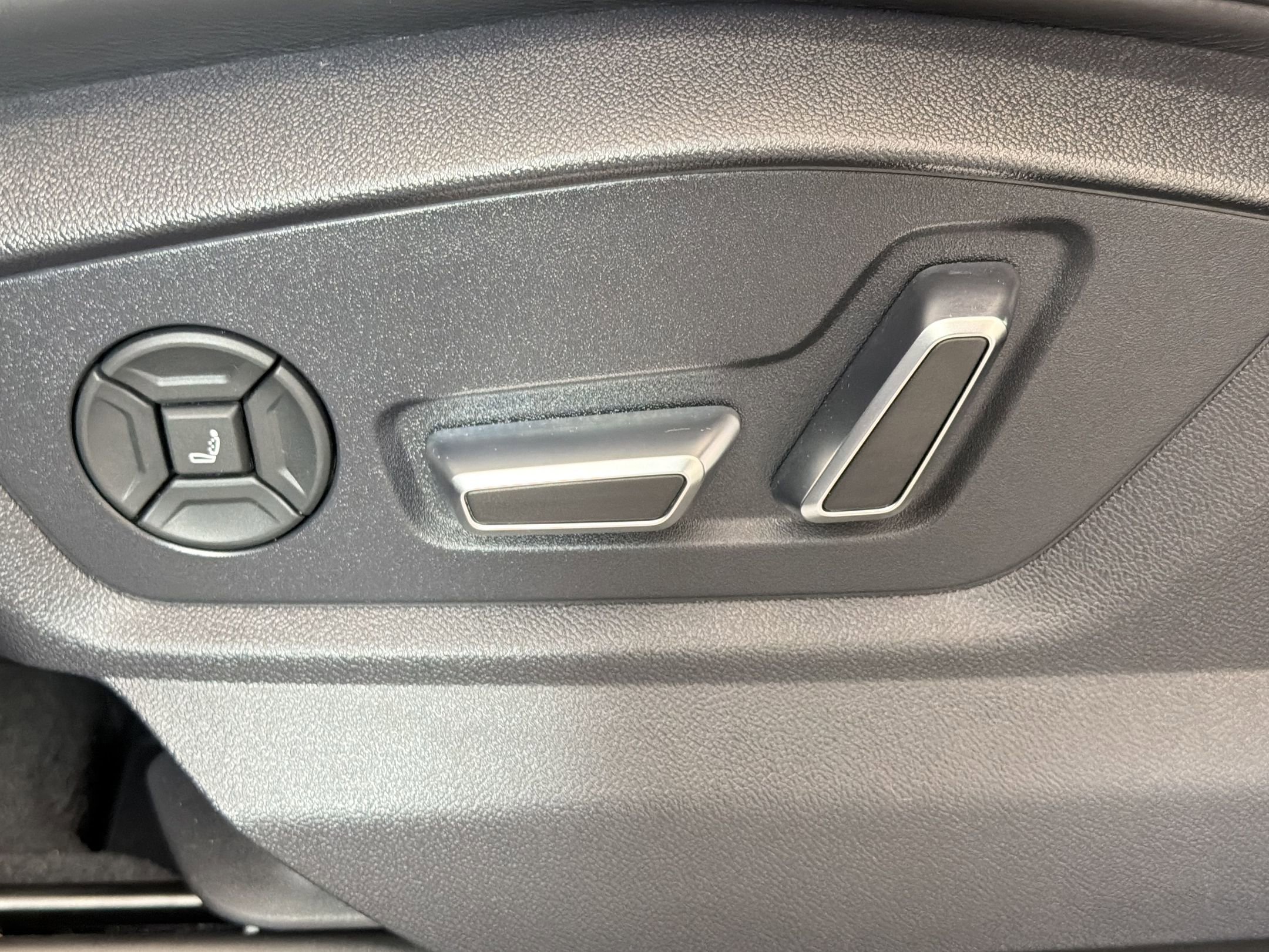 Used 2025 Audi Q7 3.0T Prestige AWD/4WD image 15