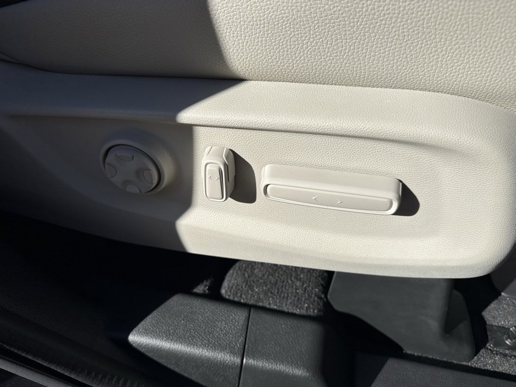 New 2026 Honda Odyssey Touring image 44