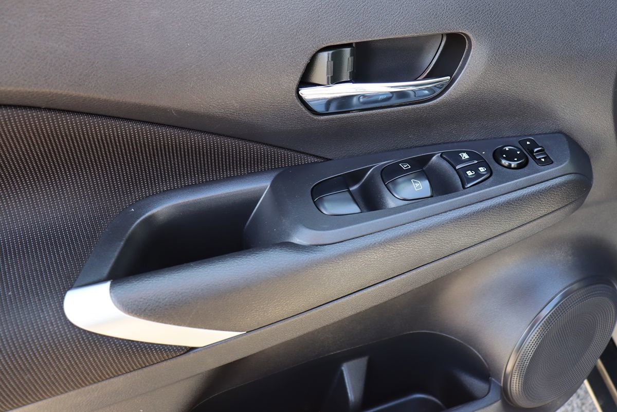 Used 2023 Nissan Kicks SV w/ Exterior Package FWD image 37