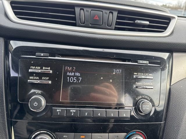 Used 2016 Nissan Rogue S image 17