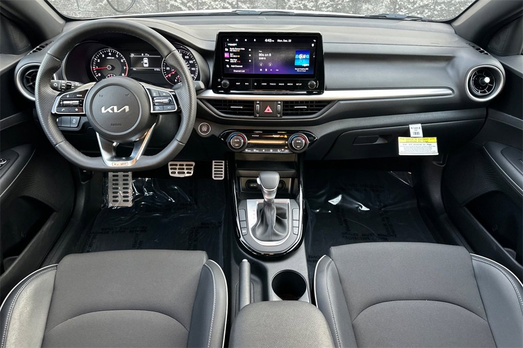 Used 2023 Kia Forte GT-Line image 14