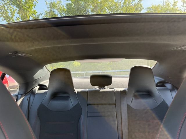 Used 2022 Mercedes-Benz CLA 250 4MATIC image 7