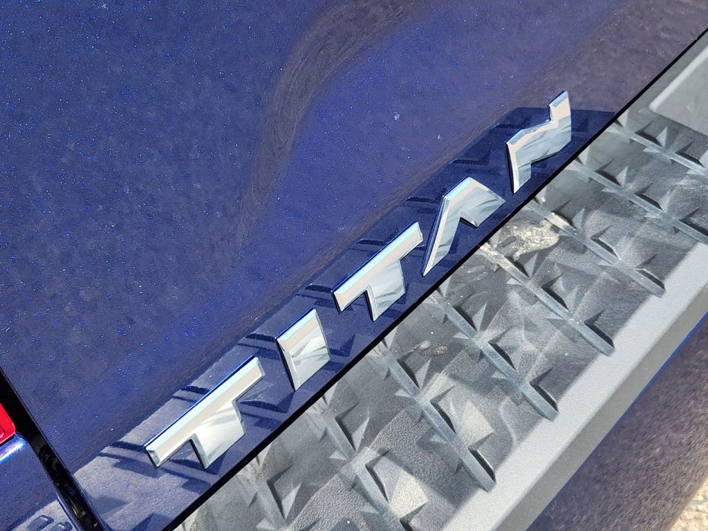 Used 2024 Nissan Titan SV w/ SV Convenience Package image 9