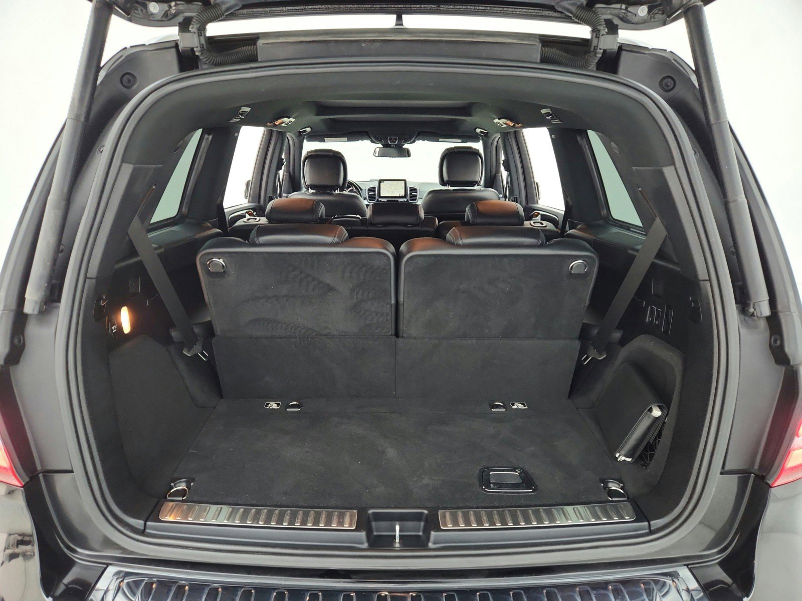 Used 2019 Mercedes-Benz GLS 550 4MATIC image 32