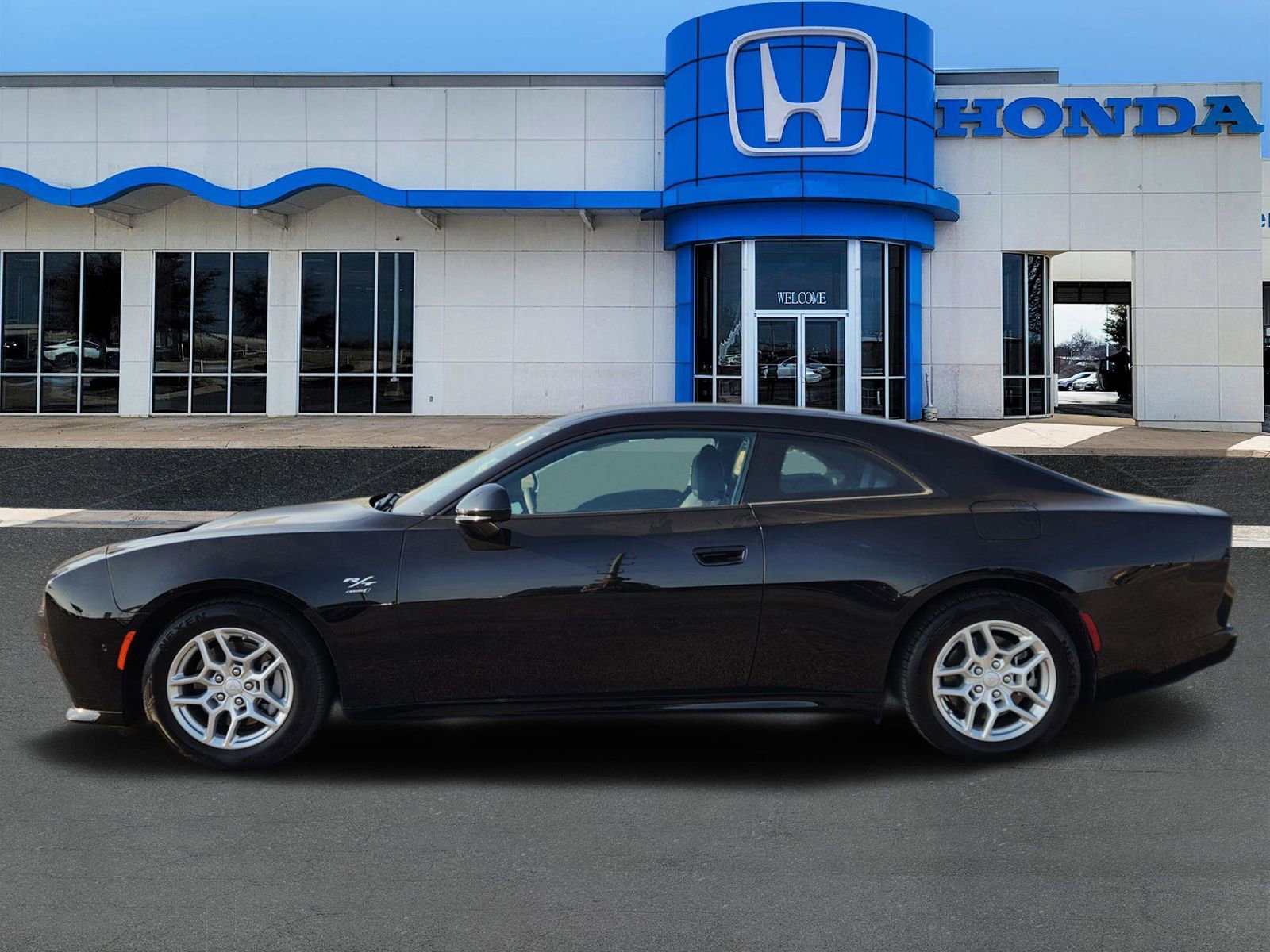 Used 2025 Dodge Charger R/T w/ Quick Order Package 25M R/T image 3