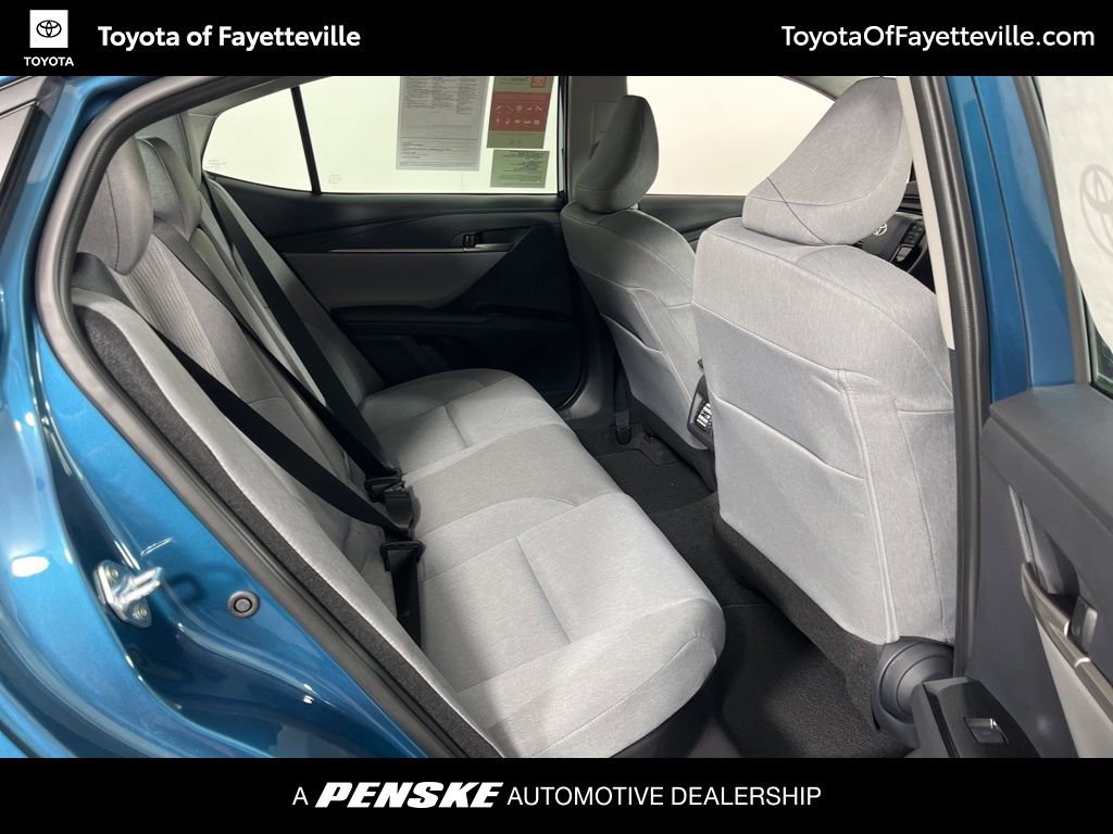 Used 2026 Toyota Camry LE w/ Convenience Package FWD image 8