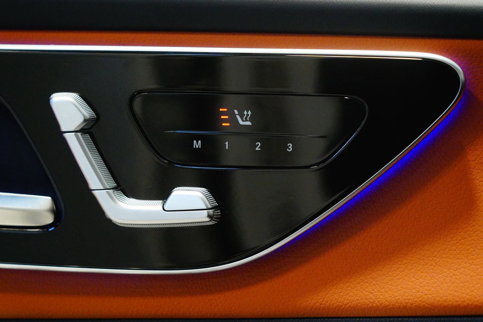 Used 2026 Mercedes-Benz GLC 43 AMG 4MATIC image 29