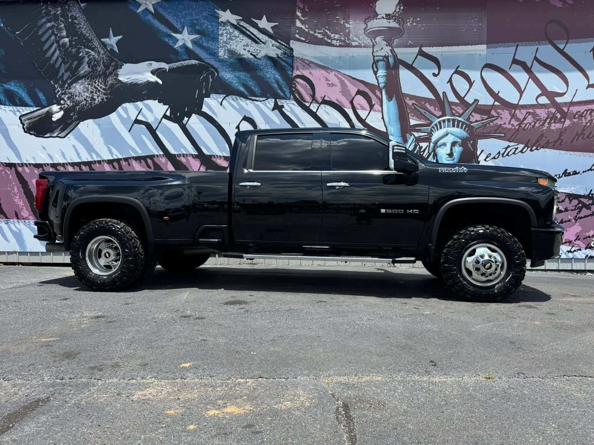 Used 2020 Chevrolet Silverado 3500 High Country AWD/4WD image 1