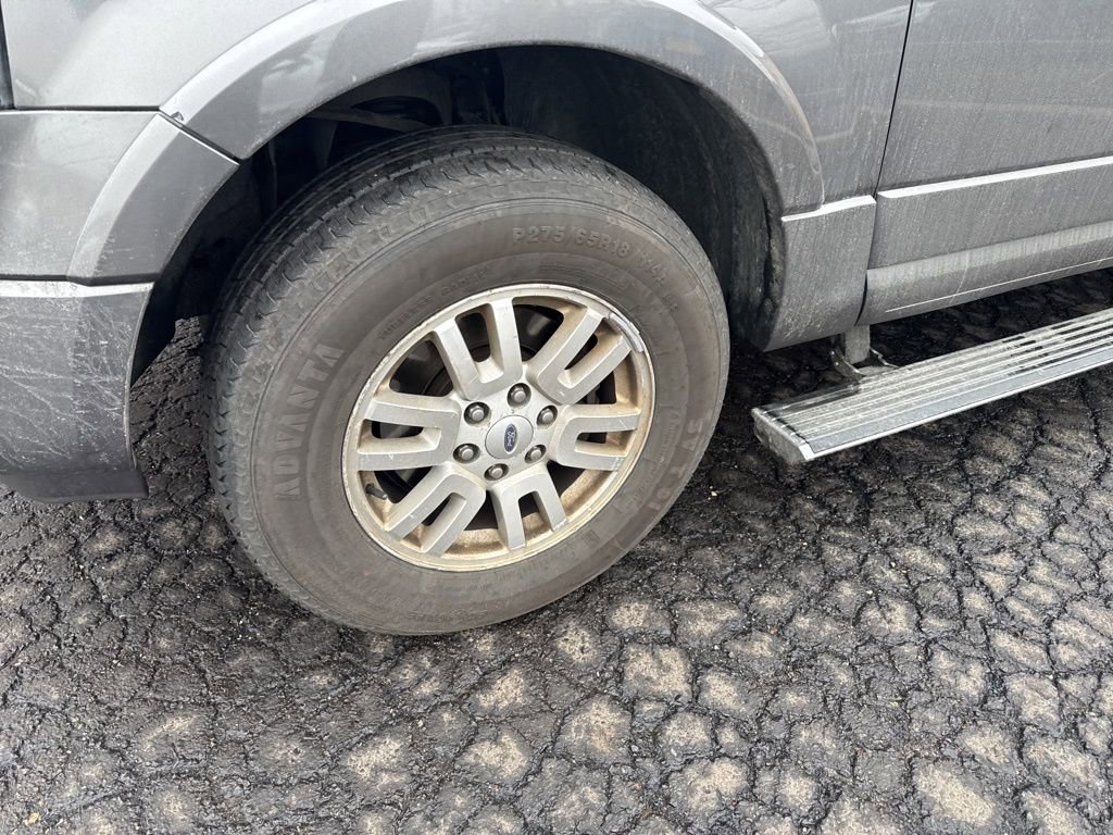 Used 2012 Ford Expedition Limited image 2