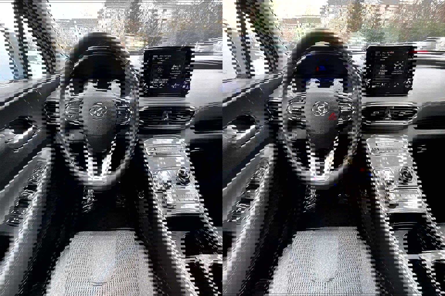 Used 2022 Hyundai Santa Fe SEL w/ Convenience Package image 5