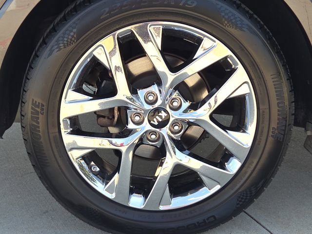 Used 2019 Kia Sorento SX image 9