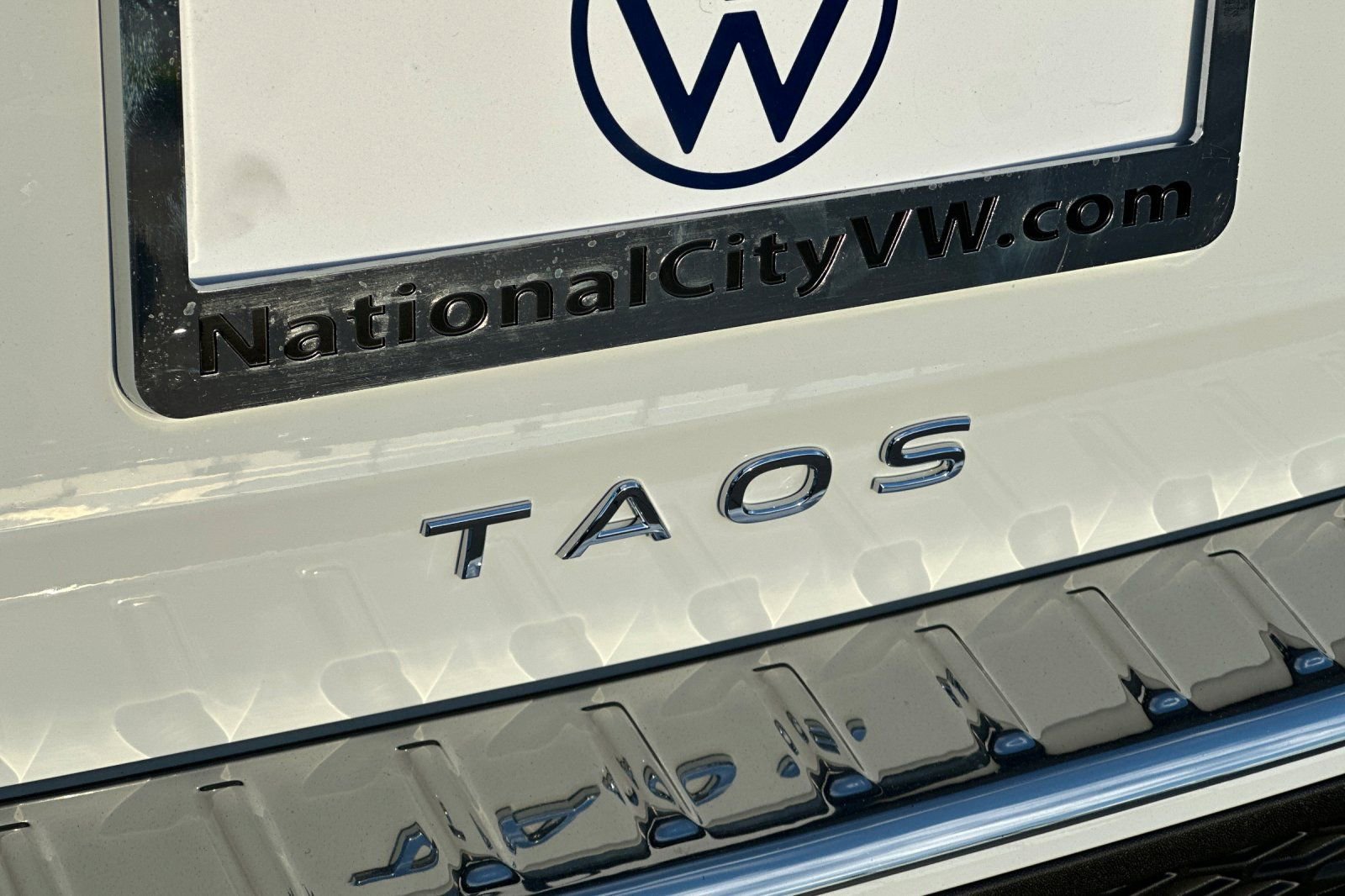 New 2026 Volkswagen Taos S FWD image 7