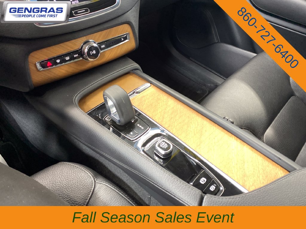 Used 2022 Volvo XC90 T8 Inscription Expression w/ Advanced Package AWD/4WD image 15