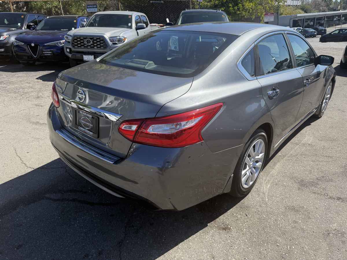 Used 2016 Nissan Altima 2.5 S w/ Power Driver Seat Package image 4