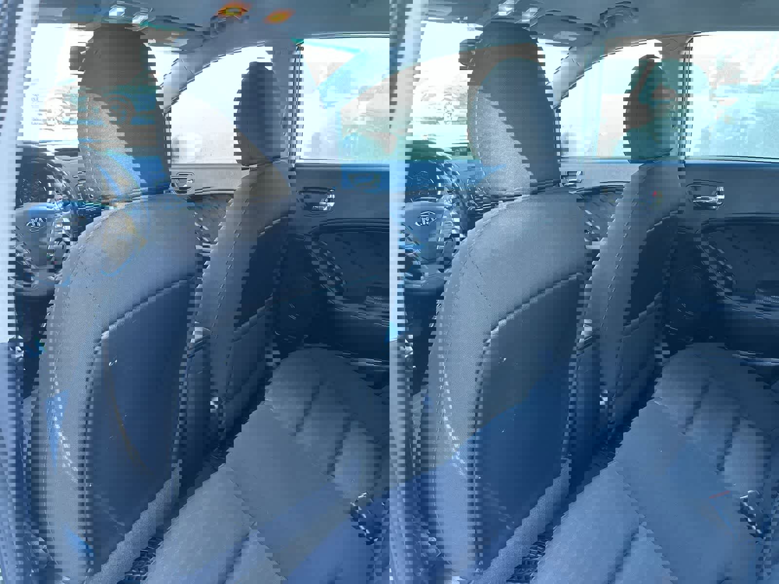 Used 2016 Kia Forte LX image 14