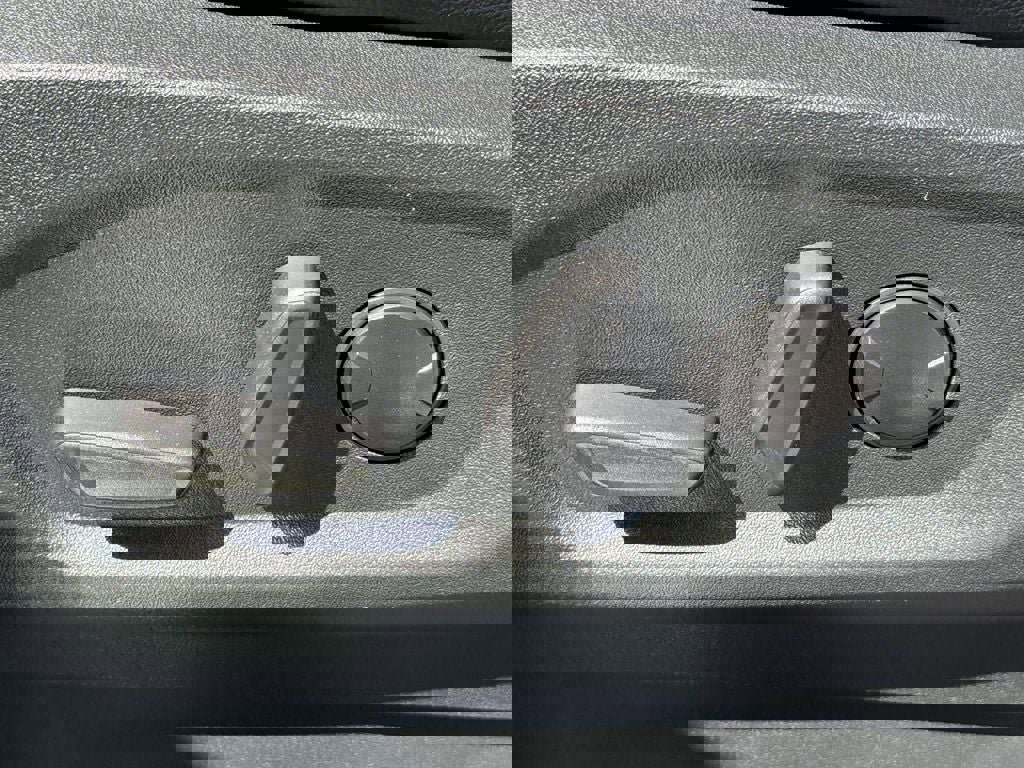 Used 2022 Ford Edge Titanium w/ Equipment Group 301A image 30