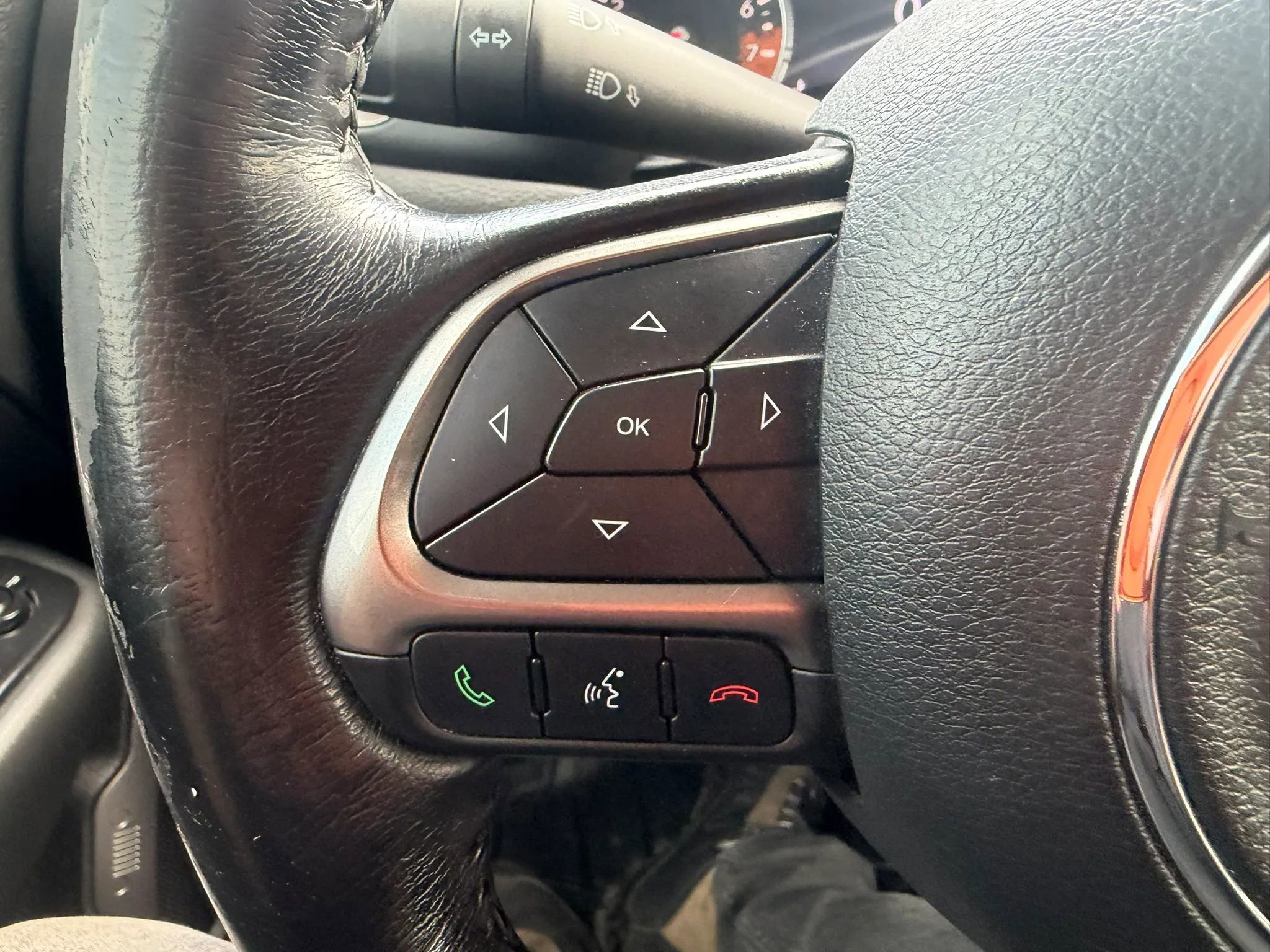 Used 2018 Jeep Renegade Limited FWD image 13