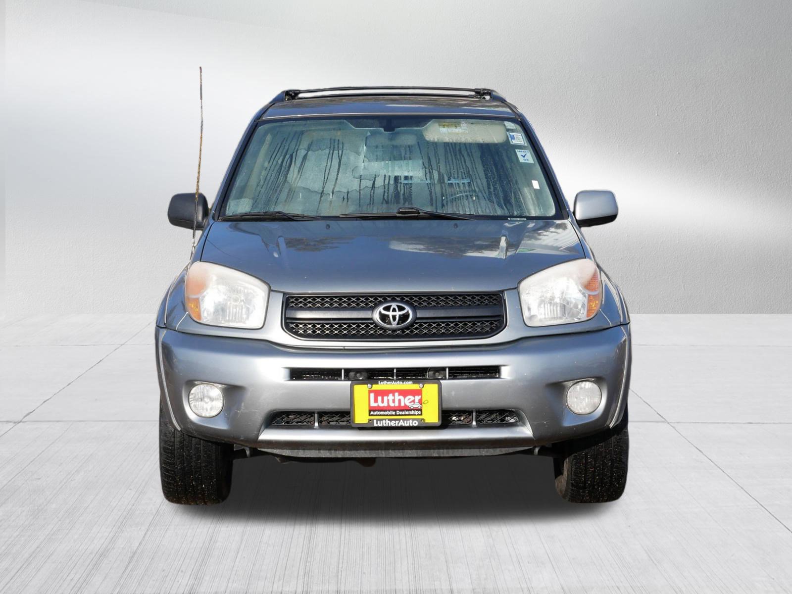 Used 2004 Toyota RAV4 4WD video 2