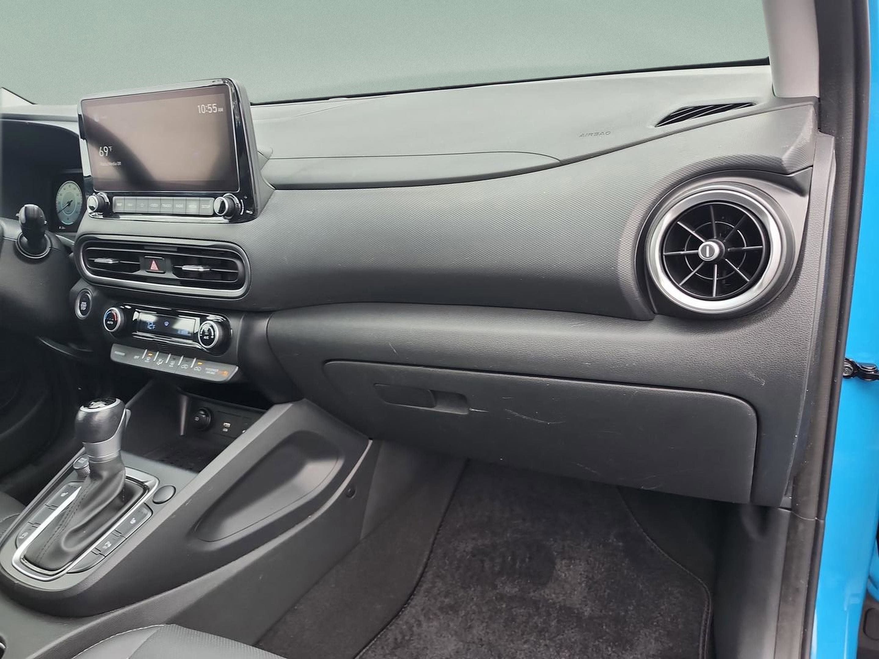 Certified 2022 Hyundai Kona Limited FWD image 19