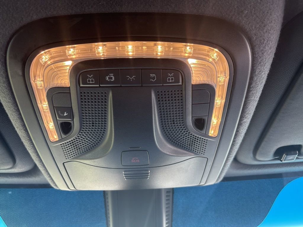 Used 2023 Mercedes-Benz Sprinter 144 Cargo image 29